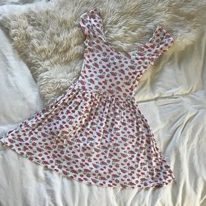 ✂️ Cotton On rose floral mini skater dress